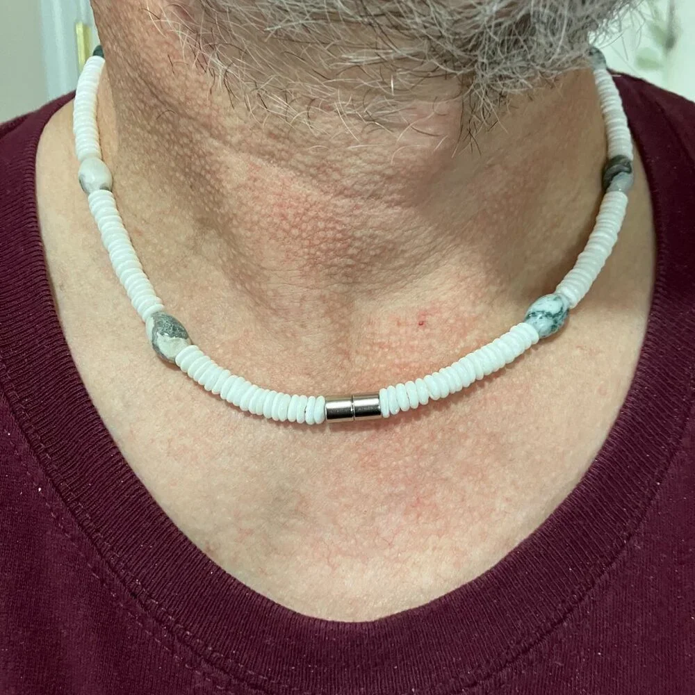 Choker 18.5 in choker Genuine White Shells Agate Gemstones NEW Handmade